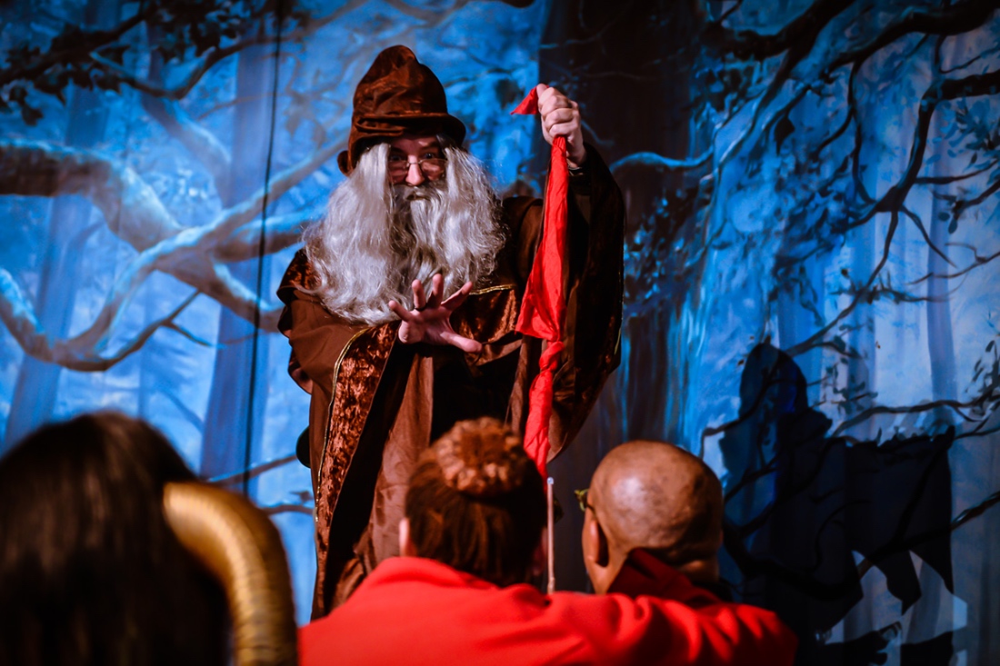 entertainment_section__0005_DSC_2617